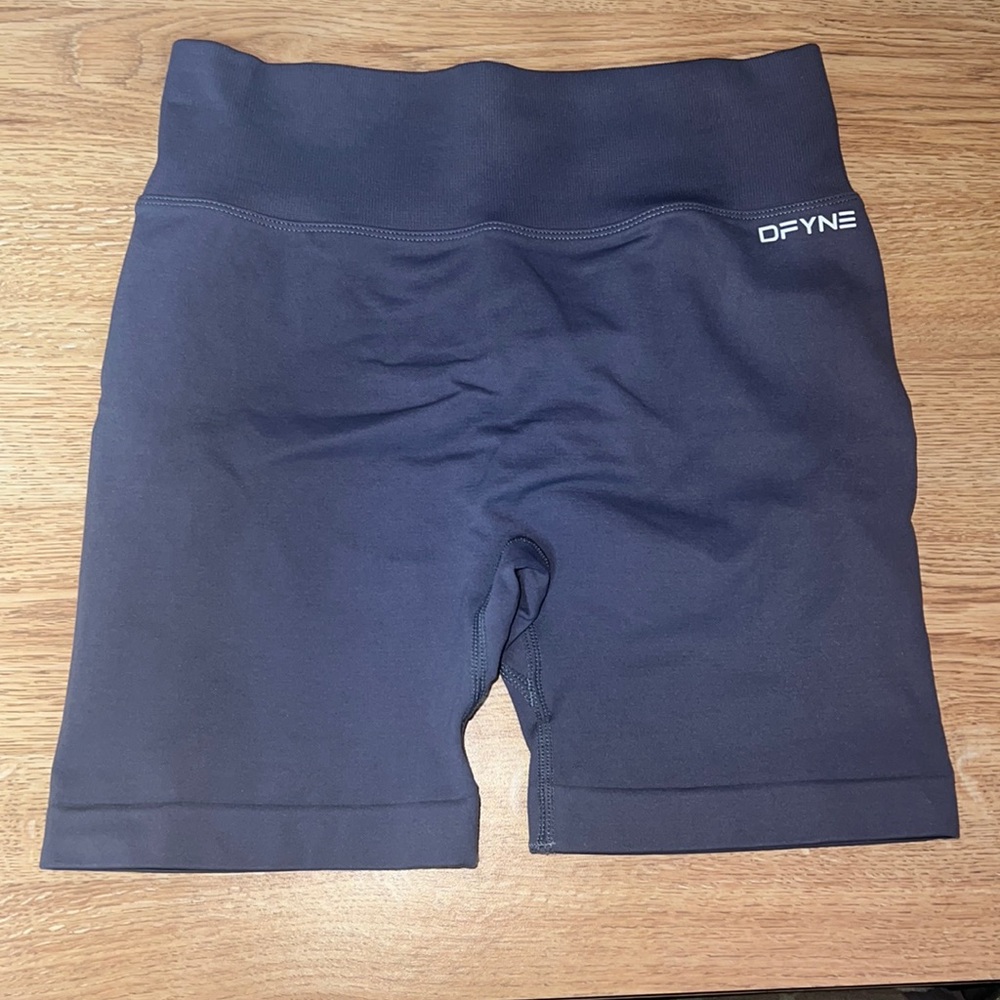 DFYNE Shorts